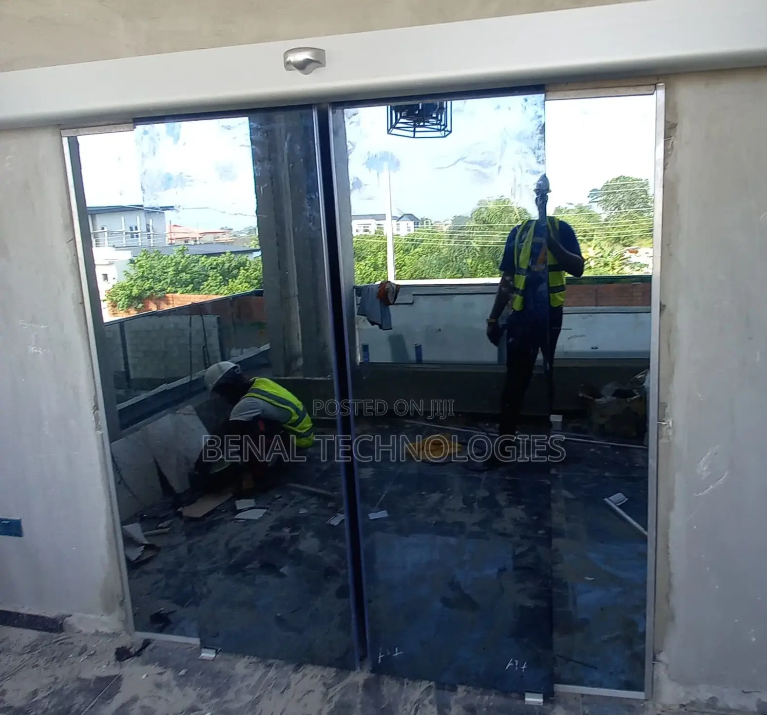 Automated No-Touch Glass Door