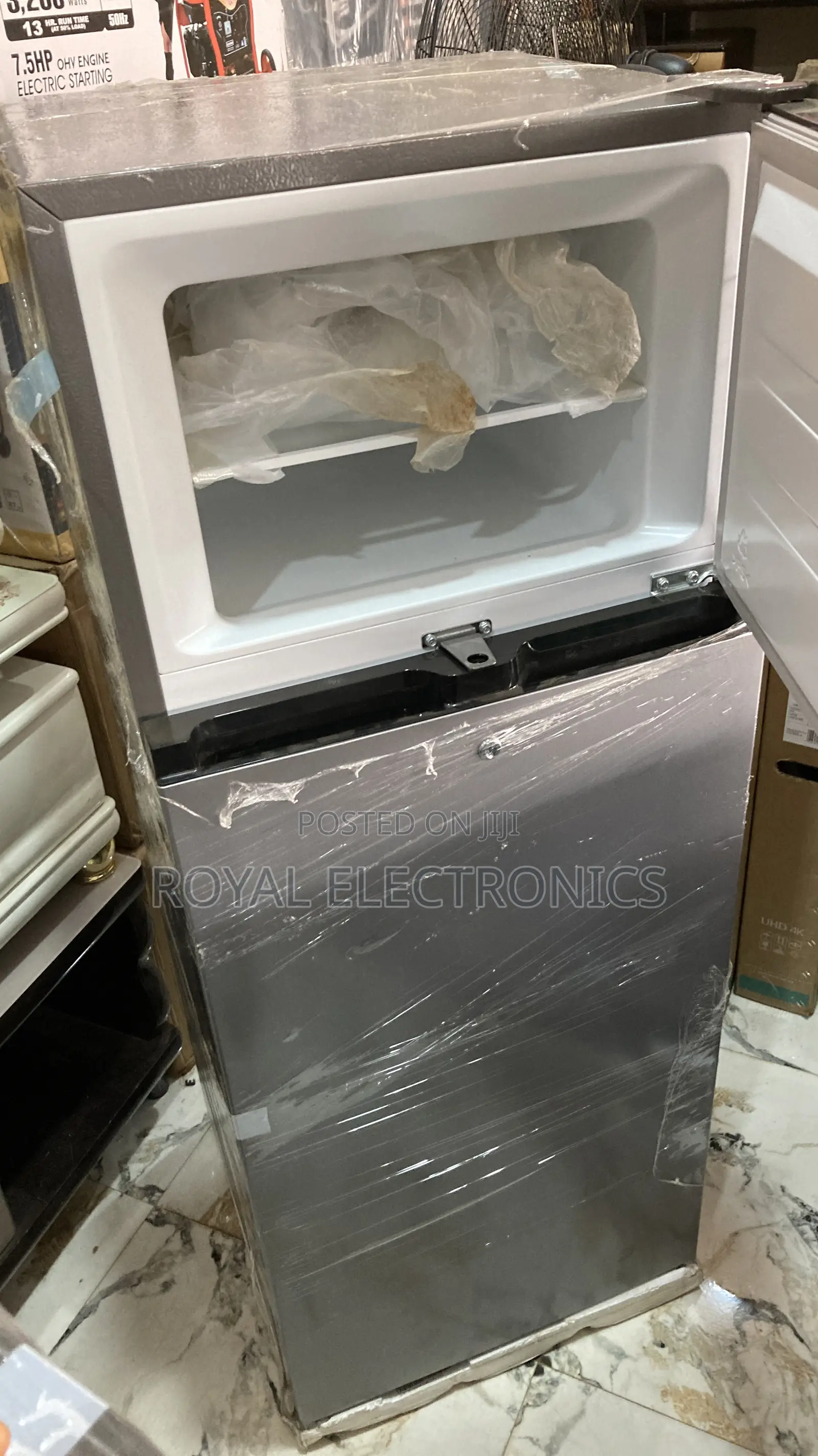 Big Imported Hisense Refrigerator-freezer 205l Ref-205dr