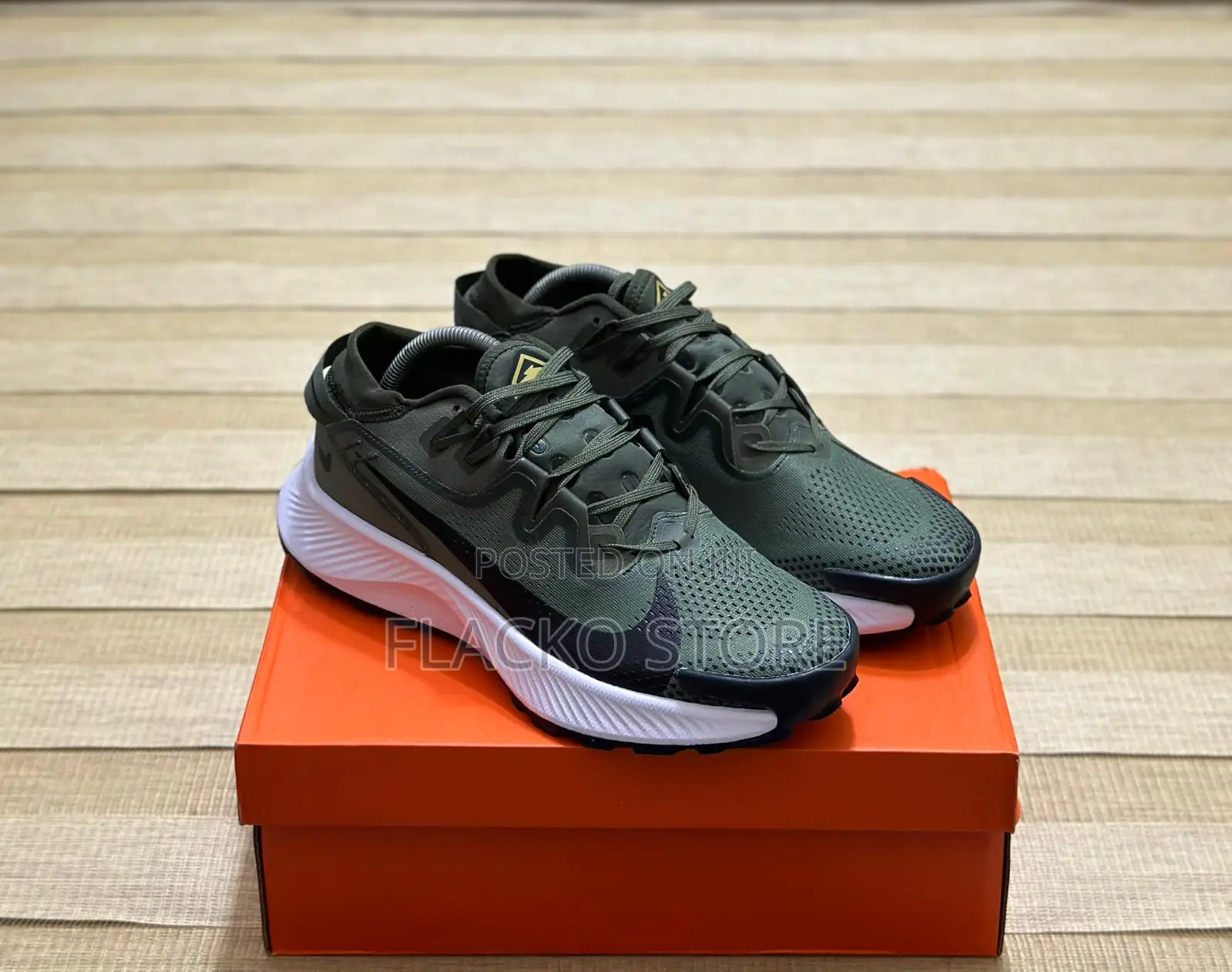 Original Nike Pegasus Trail Green Sneakers