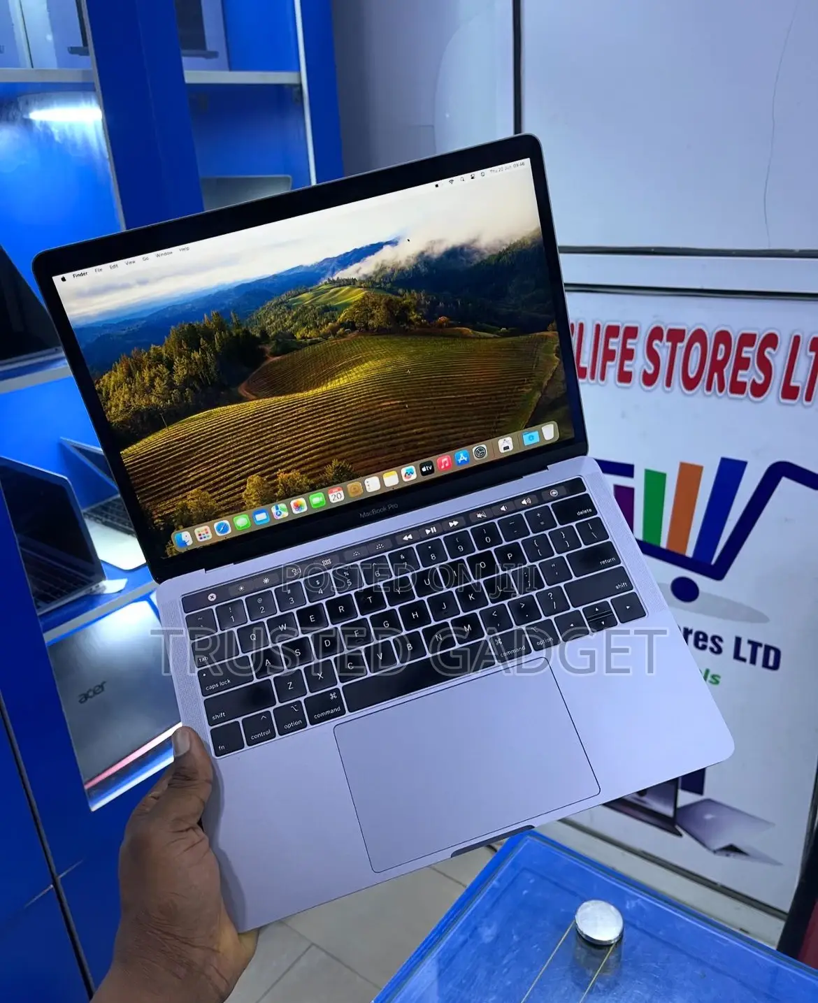 Laptop Apple MacBook Pro 2019 16GB Intel Core I5 SSD 256GB