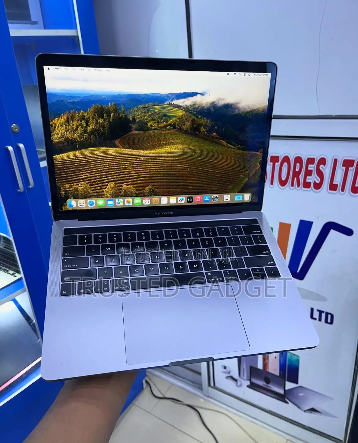 Laptop Apple MacBook Pro 2019 16GB Intel Core I5 SSD 256GB