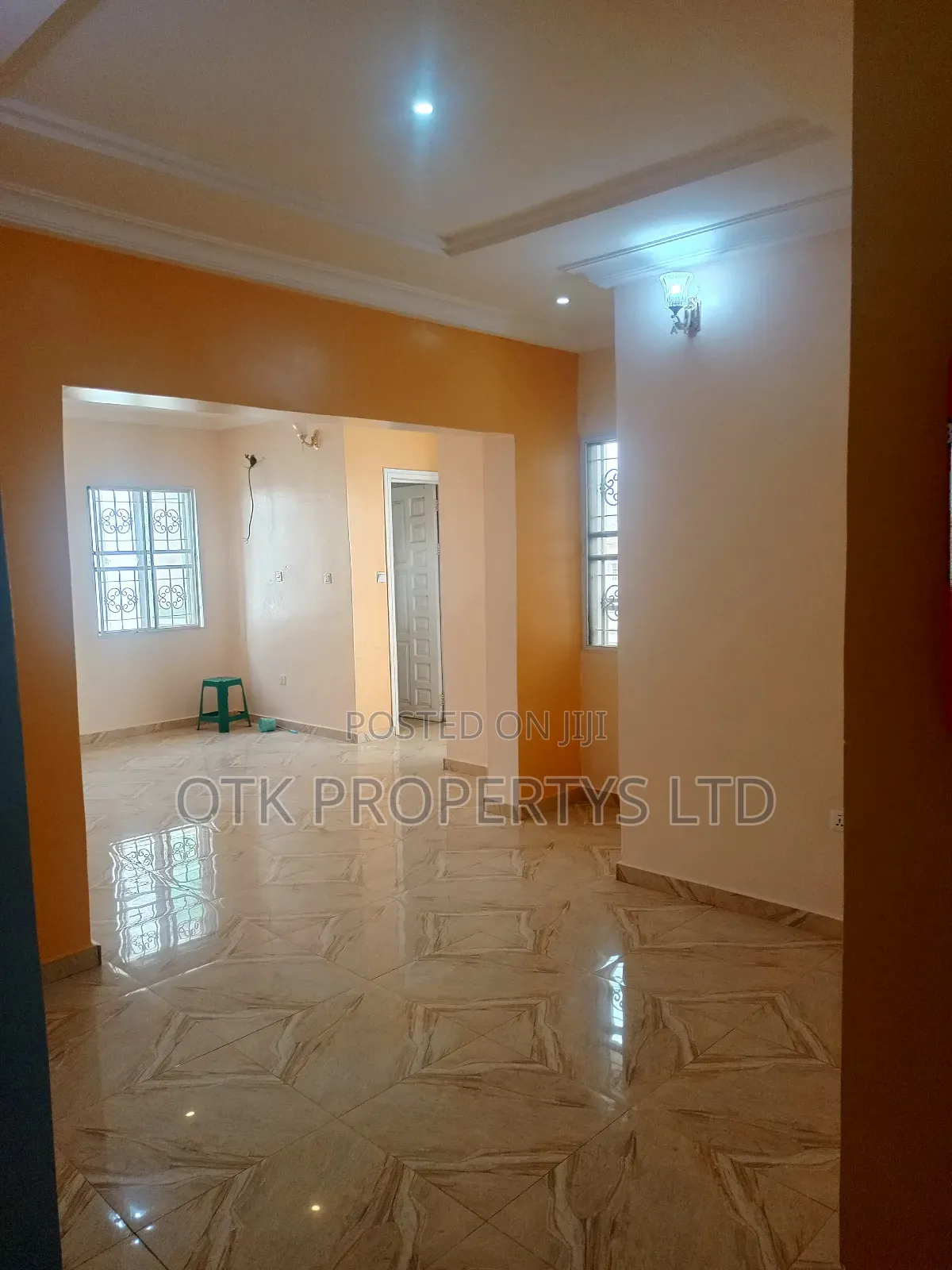 Furnished 2bdrm Block of Flats in Fo1, Kubwa for rent