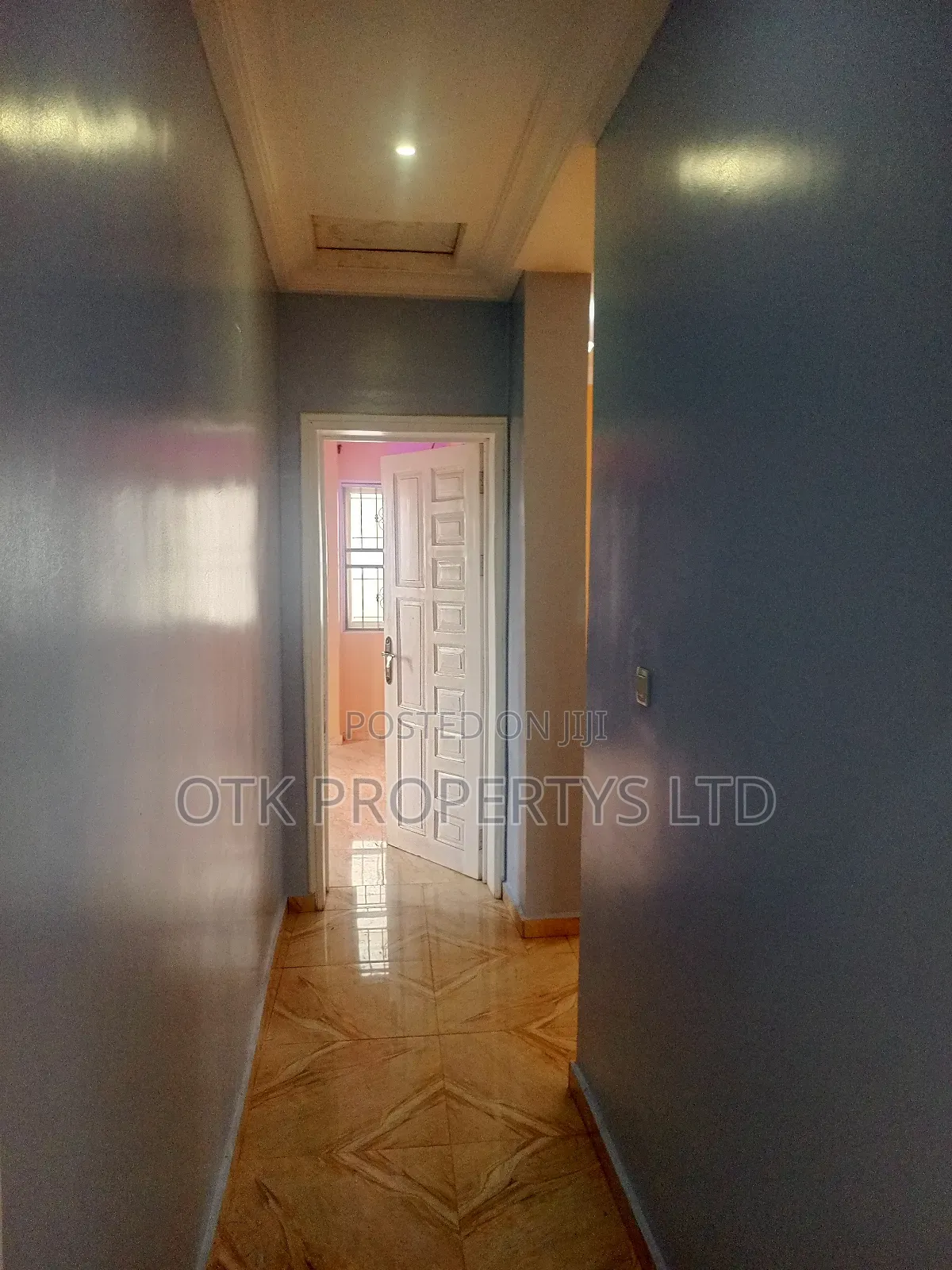 Furnished 2bdrm Block of Flats in Fo1, Kubwa for rent