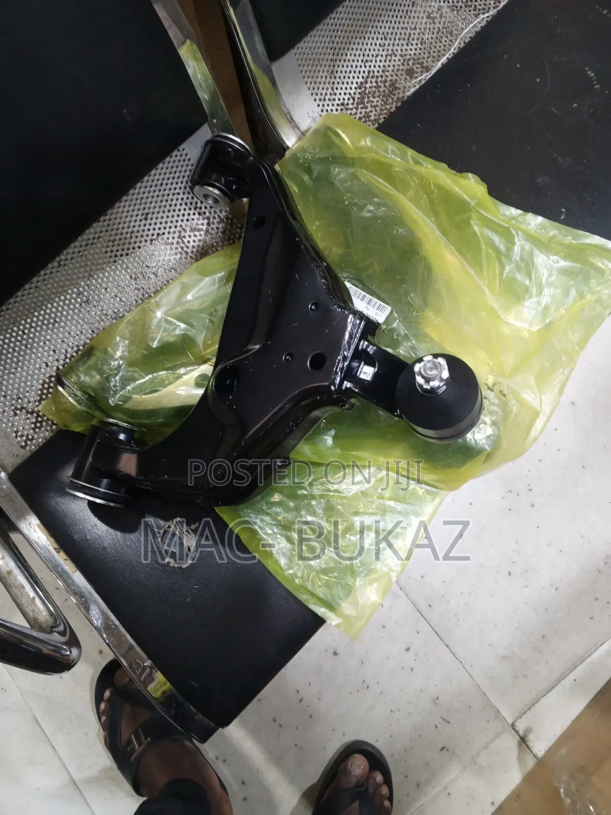 Low Arm Complete Hilux 2017-2024