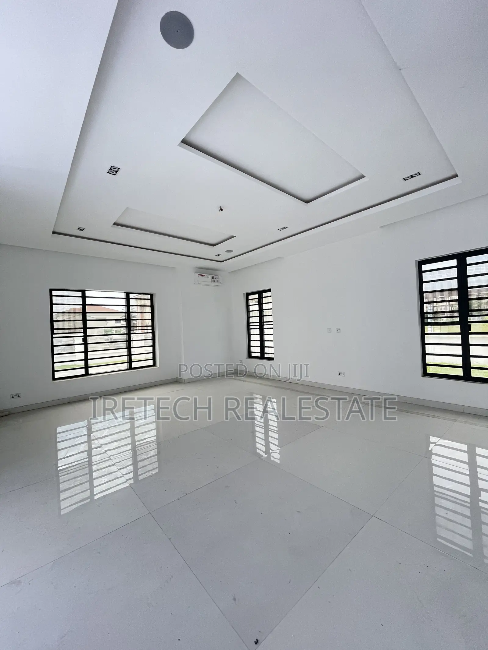 5bdrm Duplex in Ajah Royal Garden for sale