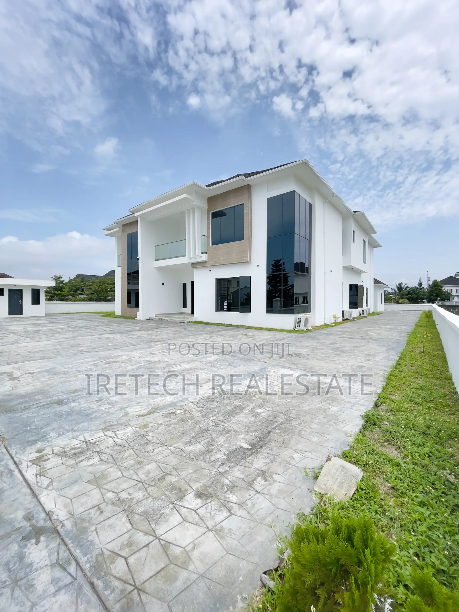 5bdrm Duplex in Ajah Royal Garden for sale