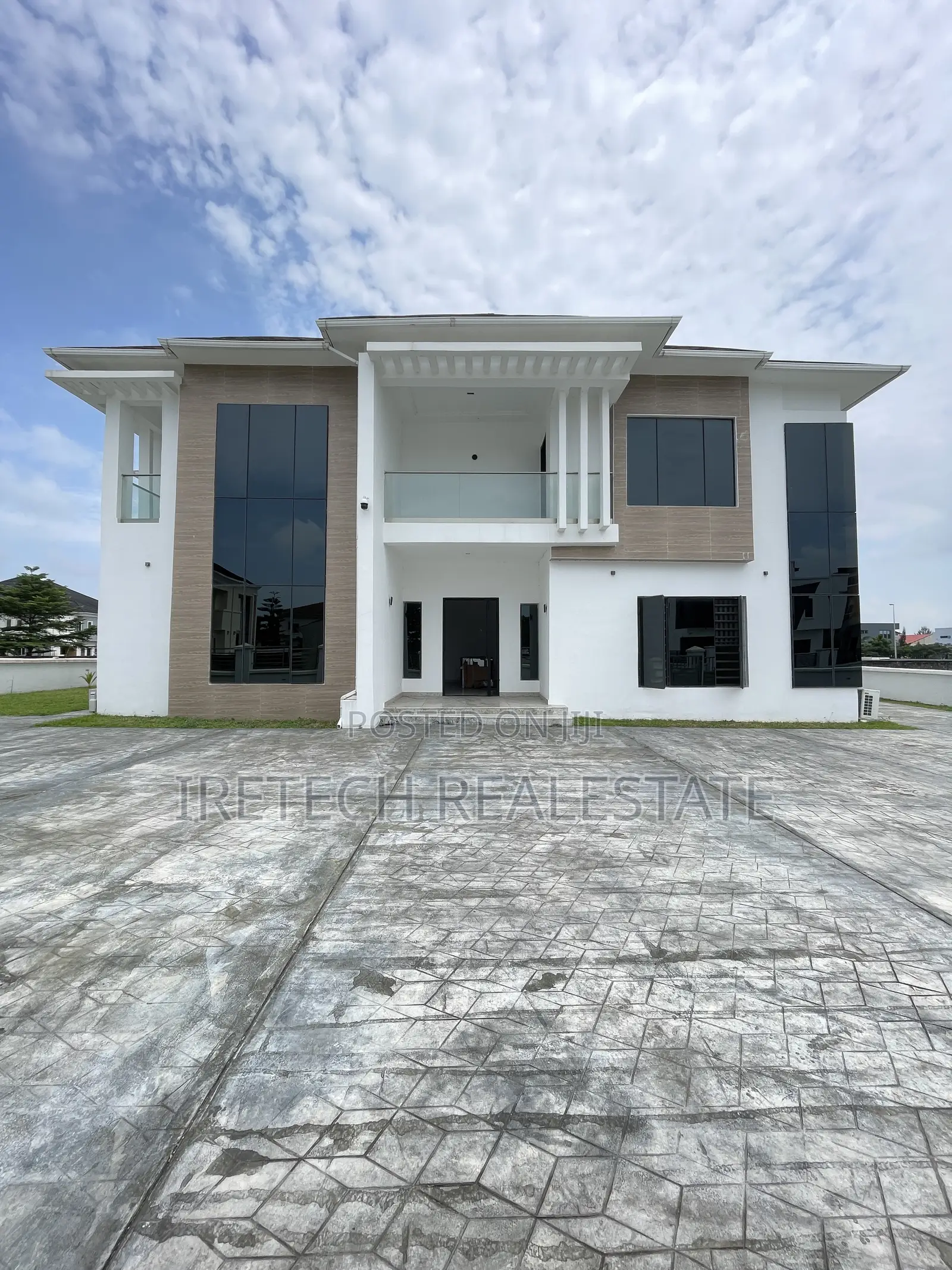 5bdrm Duplex in Ajah Royal Garden for sale