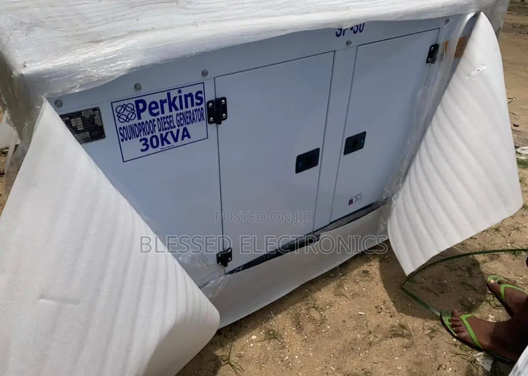 30 Kva Perkins Soundproof Diesel Generator 100% Copper Wire