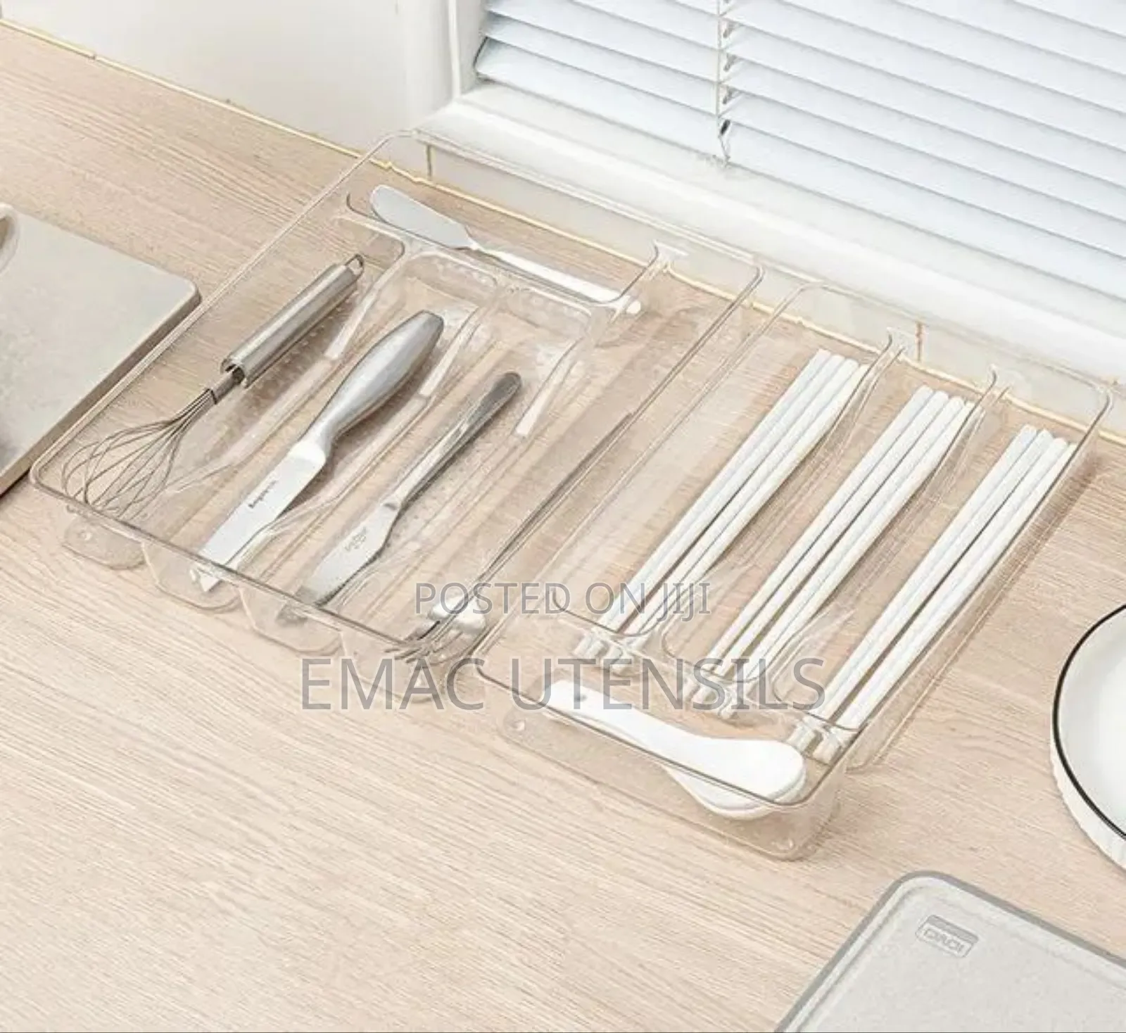 Acrylic Transparent Expandable Cutlery Divider Storage Tray