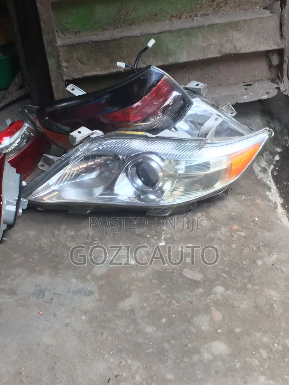 Headlights for Toyota Camry 2010 2012