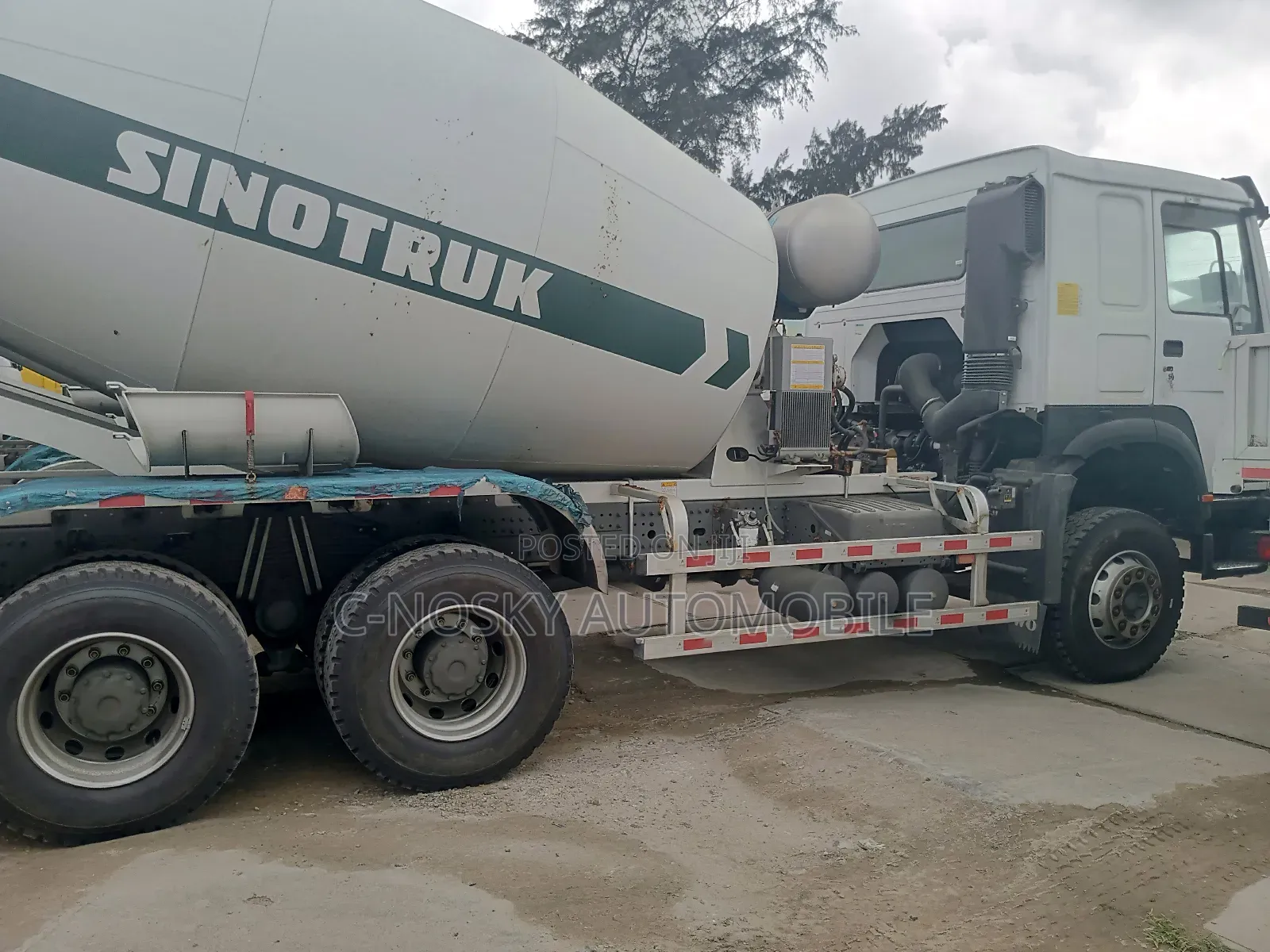 Brand New Cement Concrete Mixer.