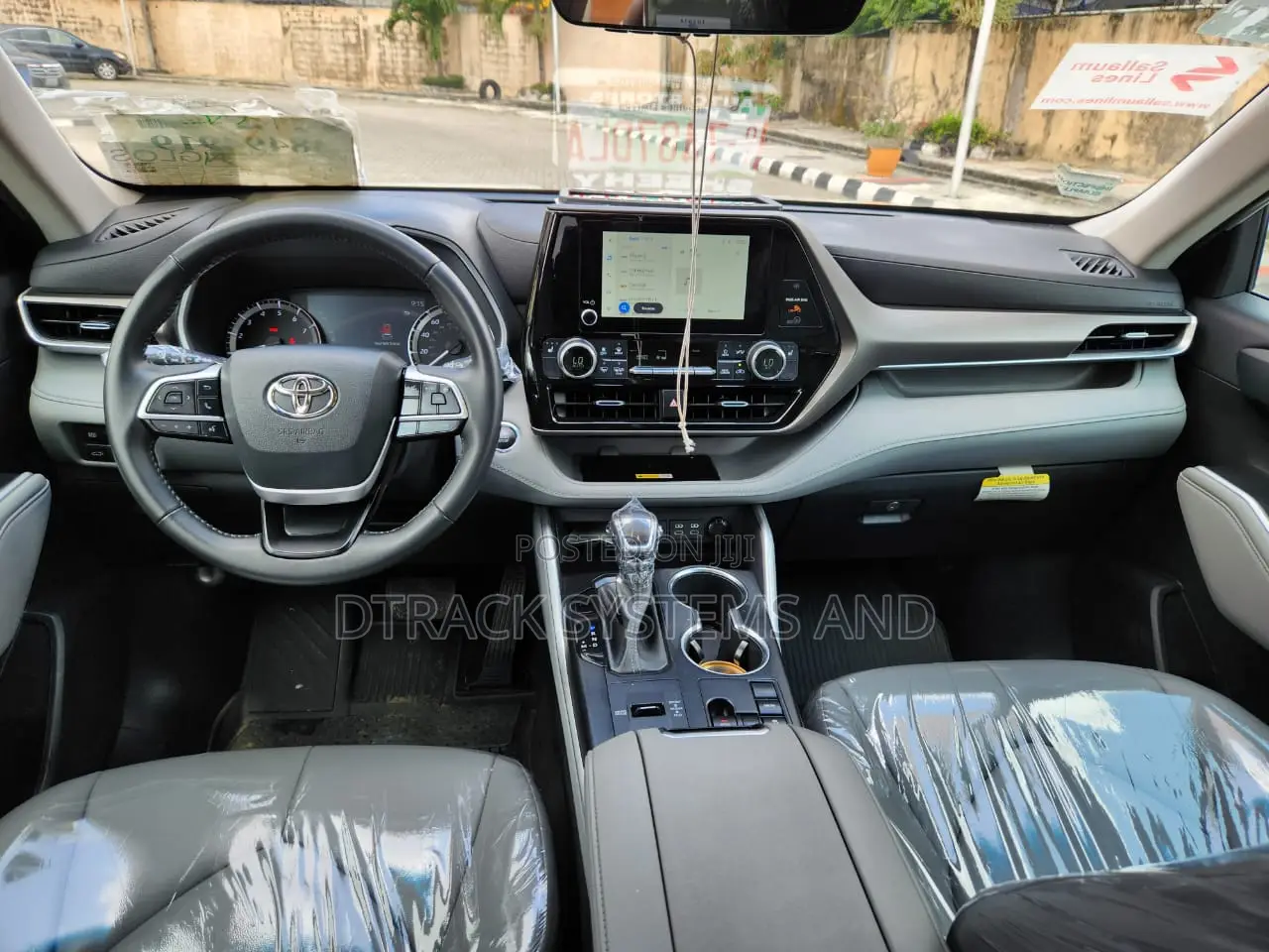 Toyota Highlander XLE AWD 2023 White