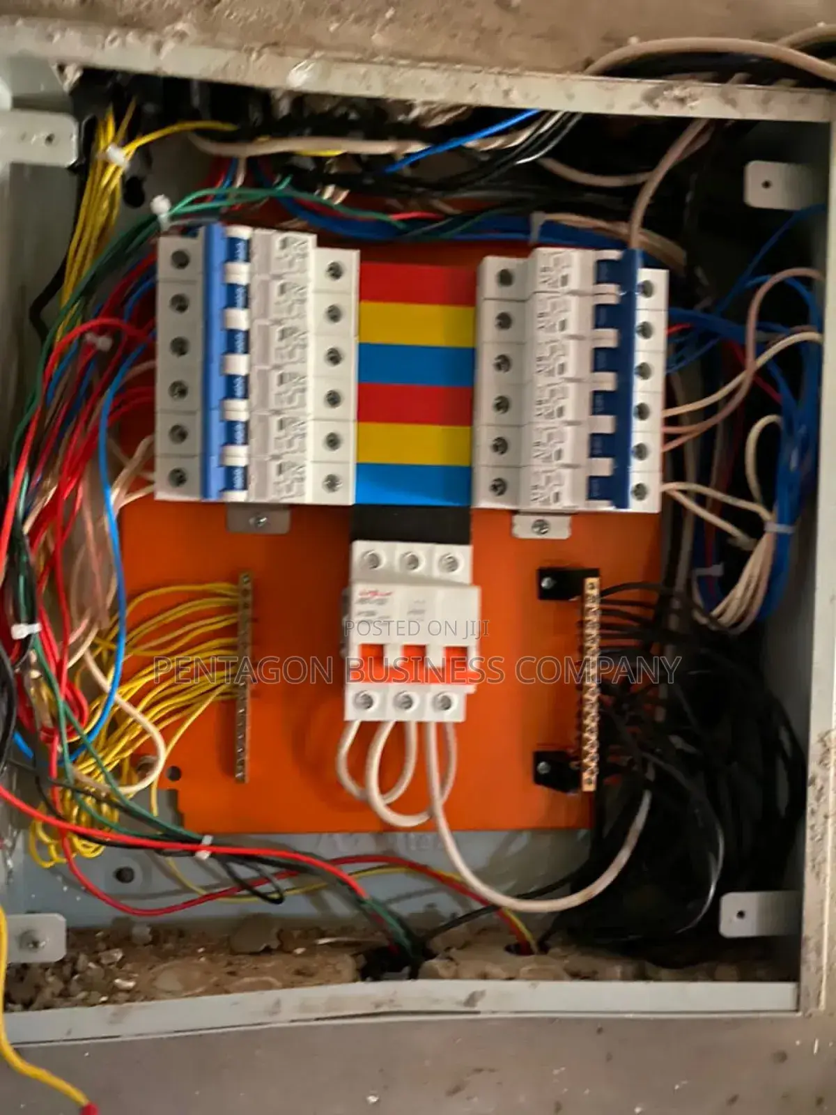 A BT Distribution Board 4 Way,3 Phase