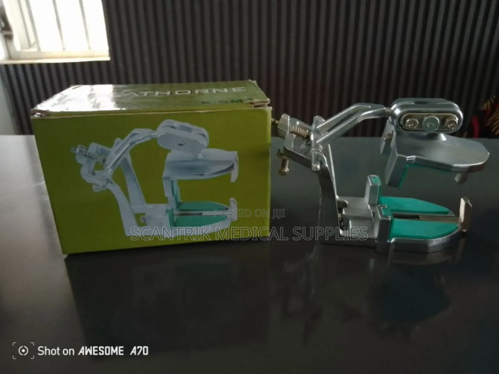 Semi Adjustable Articulator