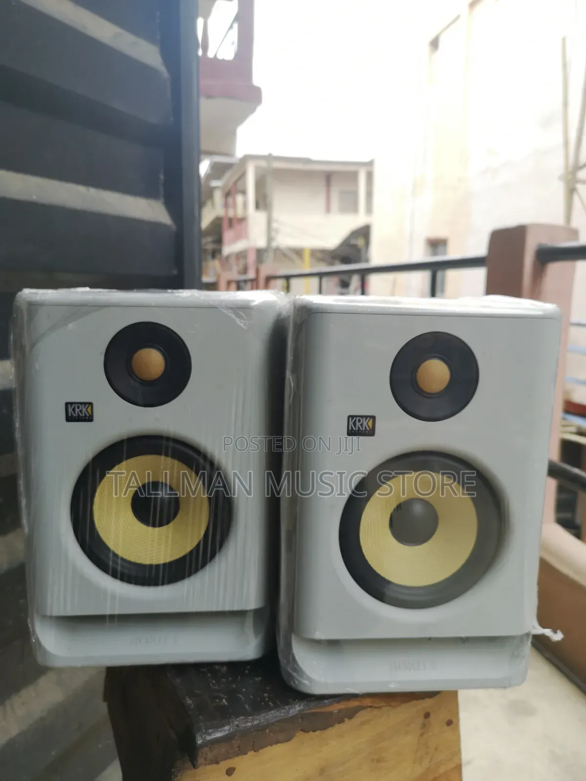 Rokit-5 Monitor