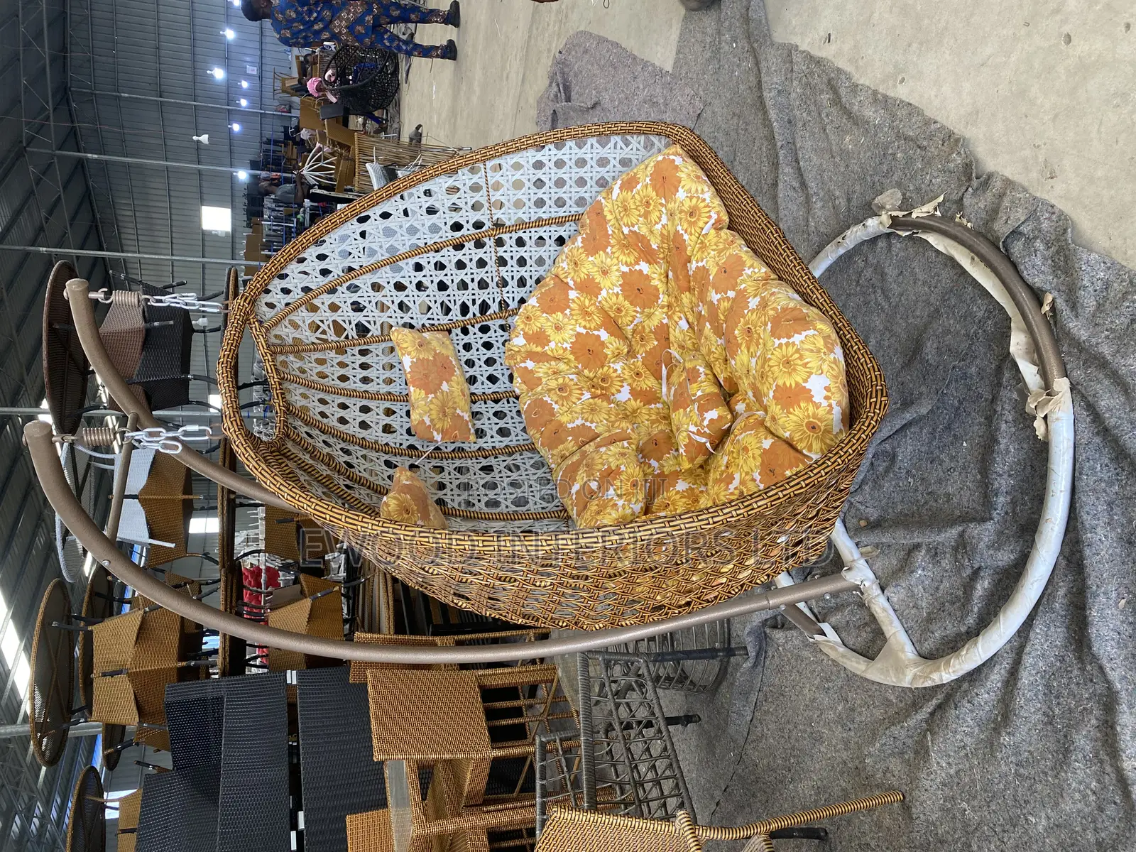 Double Seater Rattan Relaxing Chair