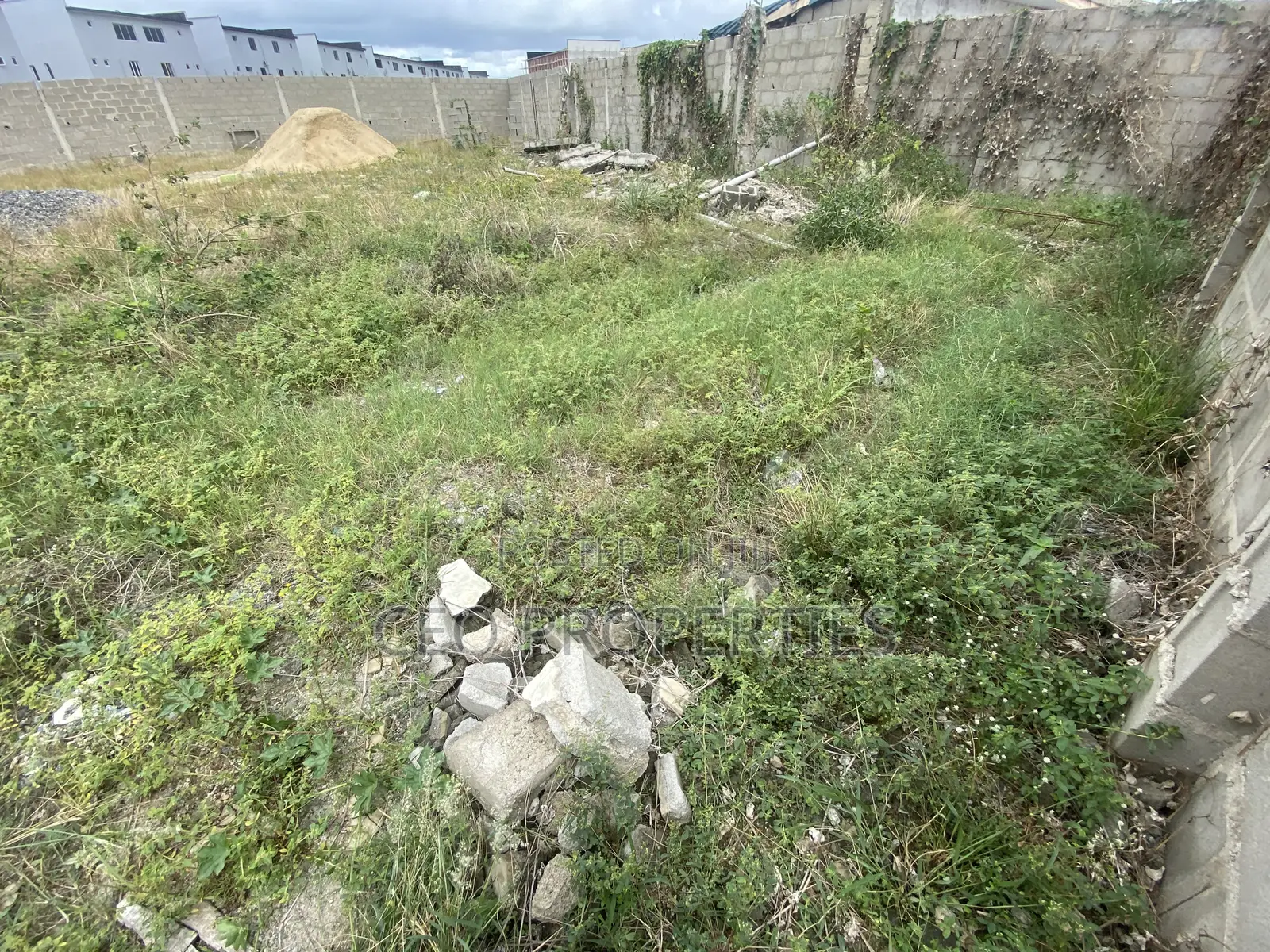 700sqm (Governors Consent) Corner Piece at Fola Oshibo Lekki Phase1