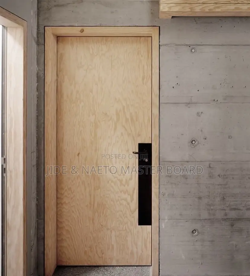 Flush / Wooden Doors