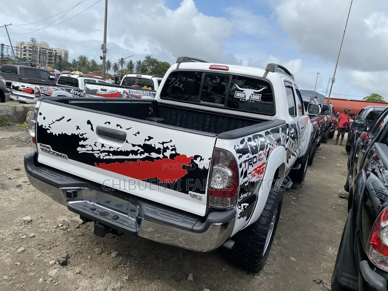 Toyota Tacoma V6 4dr Double Cab 4WD 6.1 ft. SB (4.0L 6cyl 5A) 2015
