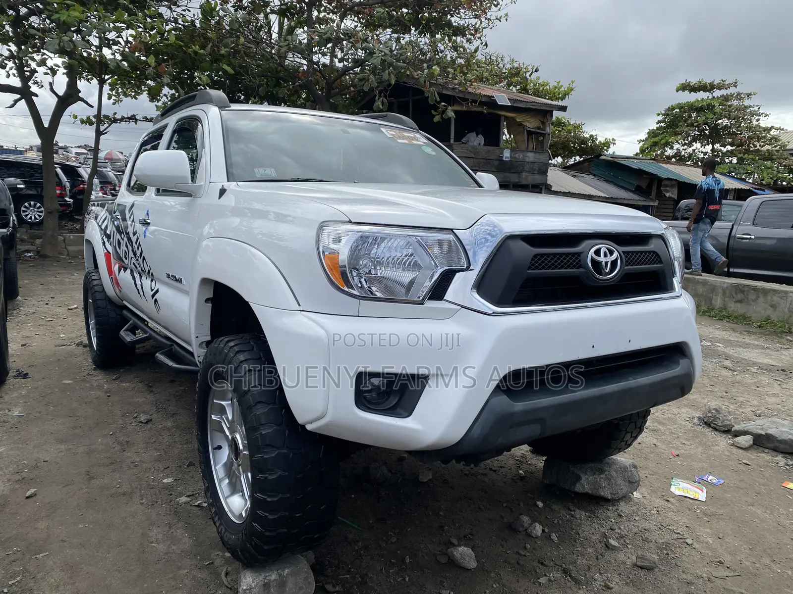 Toyota Tacoma V6 4dr Double Cab 4WD 6.1 ft. SB (4.0L 6cyl 5A) 2015