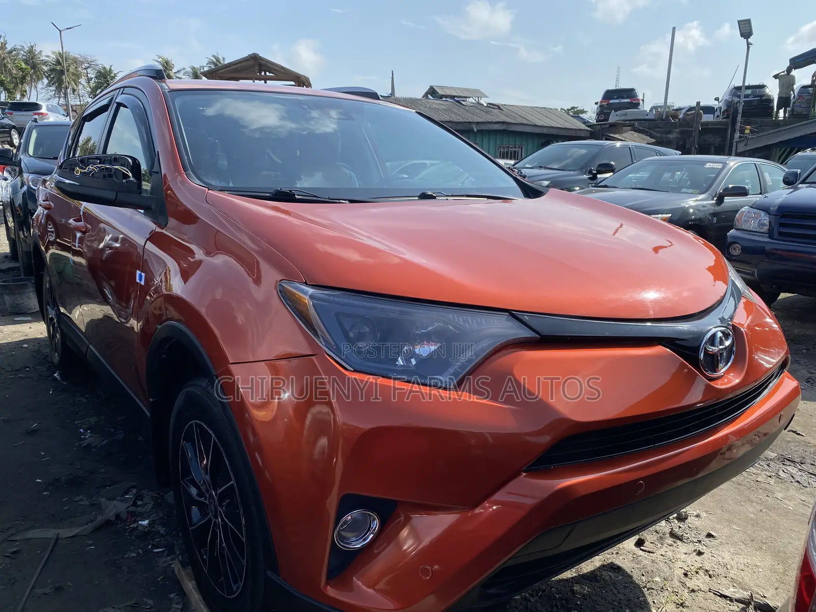 Toyota RAV4 LE AWD (2.5L 4cyl 6A) 2016 Orange