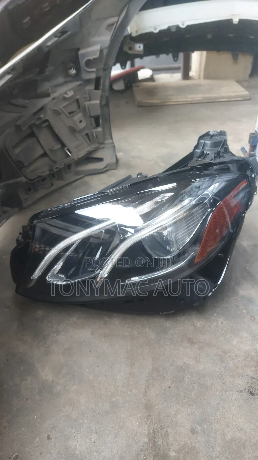 E300 213 Mercedes-Benz Headlights