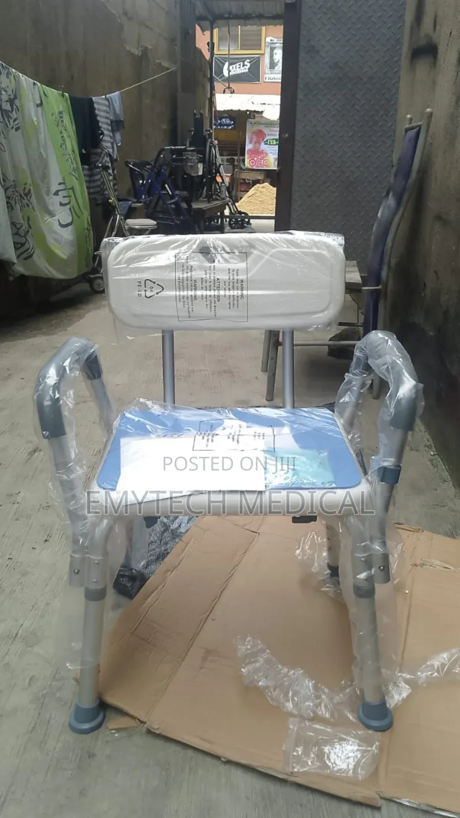 Elderly Bathing Seat With Guild