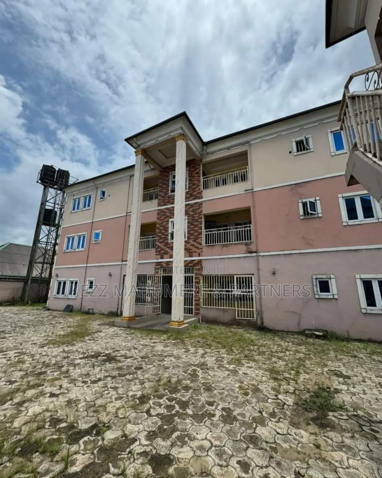 6bdrm Block of Flats in Ozuoba , Port for sale
