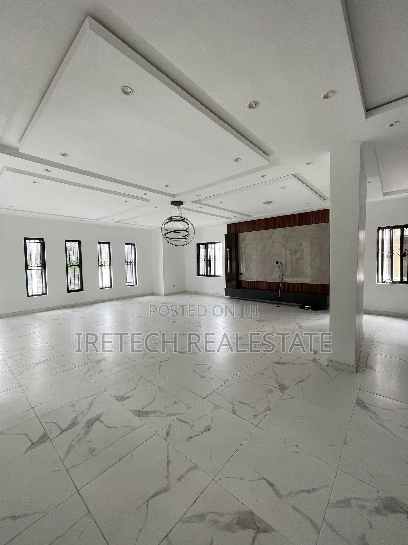 5bdrm Duplex in Royal Garden Estate for sale