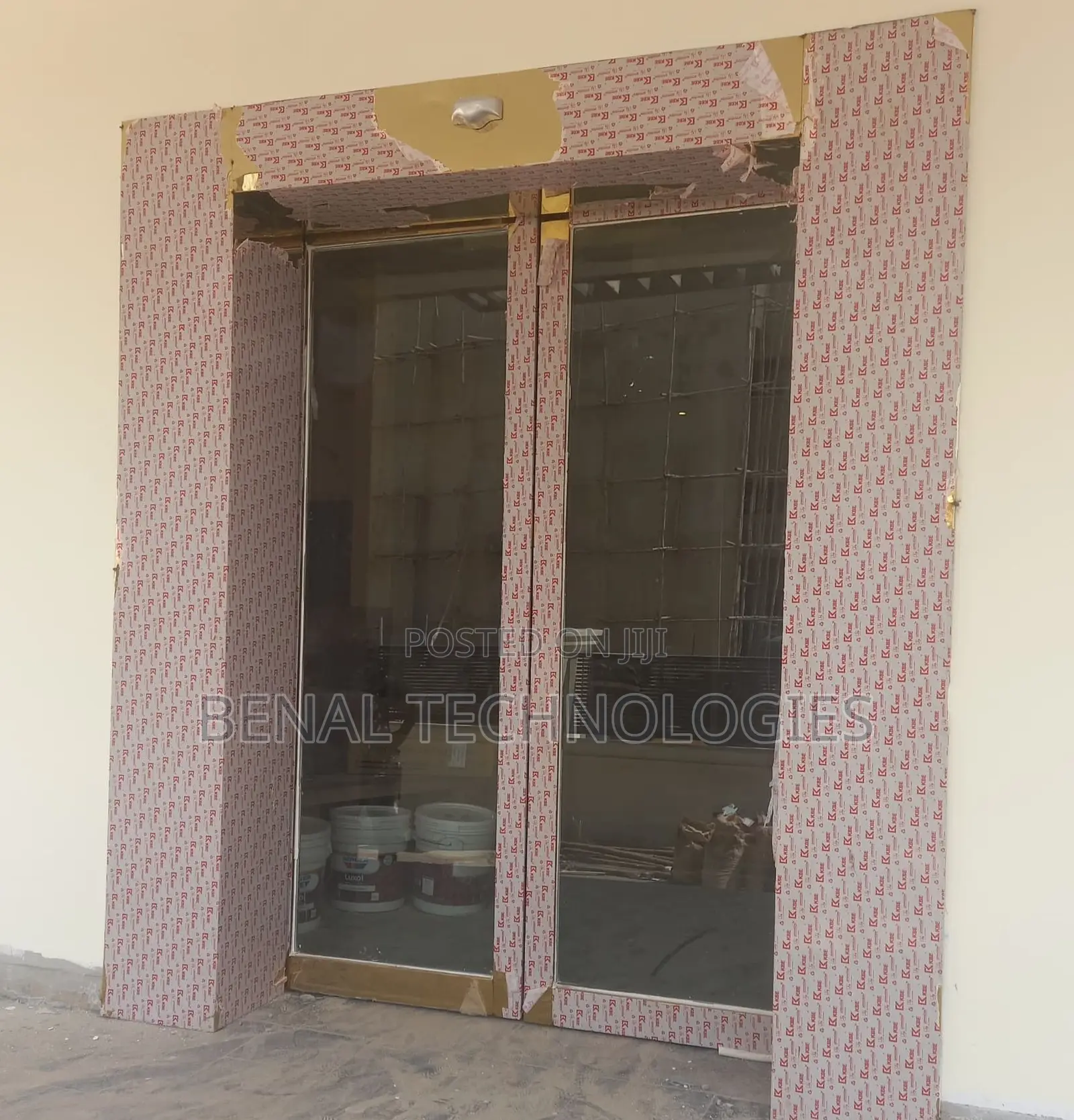 Automated Glass Sliding Door With Touch-Free Activation