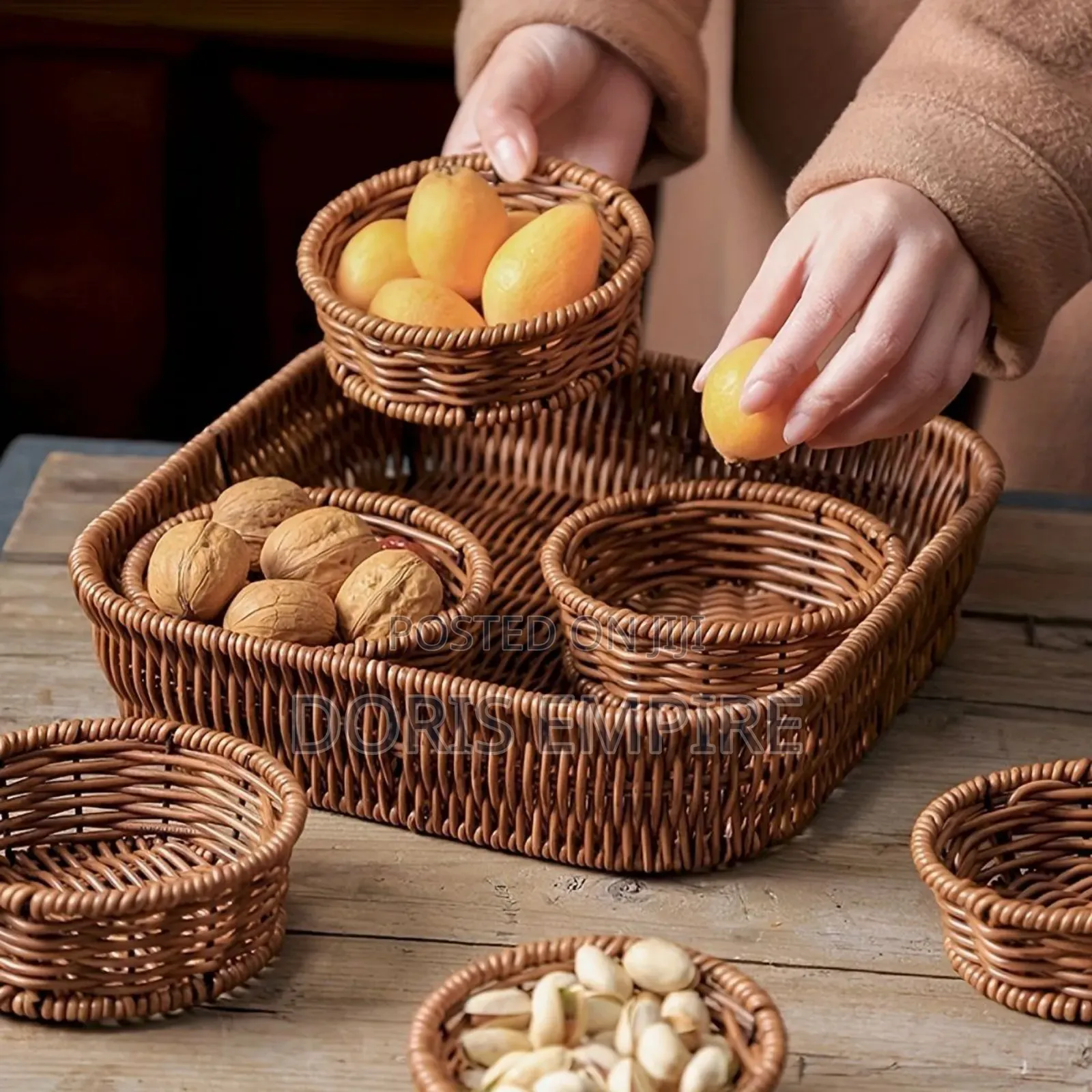 Rattan Woven Multipurpose Snacks/Food Storage Basket Tray