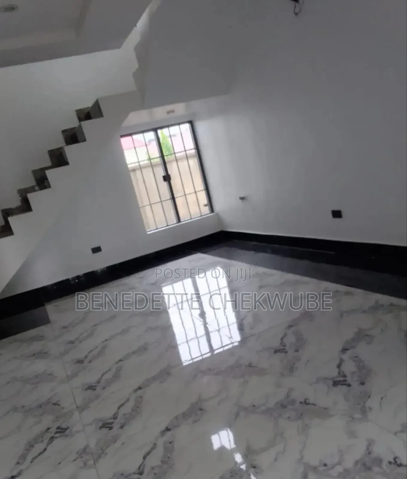 5bdrm Duplex in Nut Road Lugbe for sale
