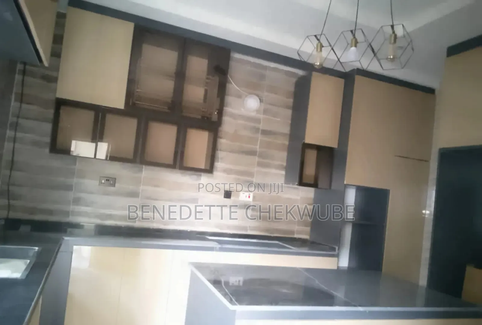 5bdrm Duplex in Nut Road Lugbe for sale