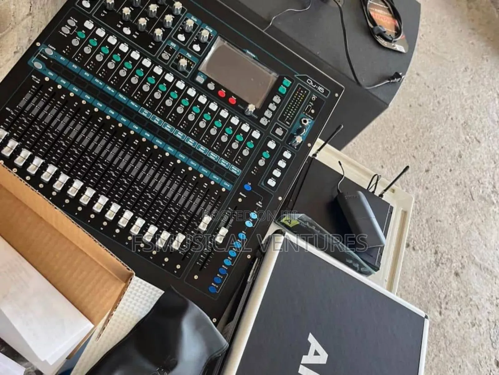Allen Heath Qu16 Rackmountable Digital Mixer