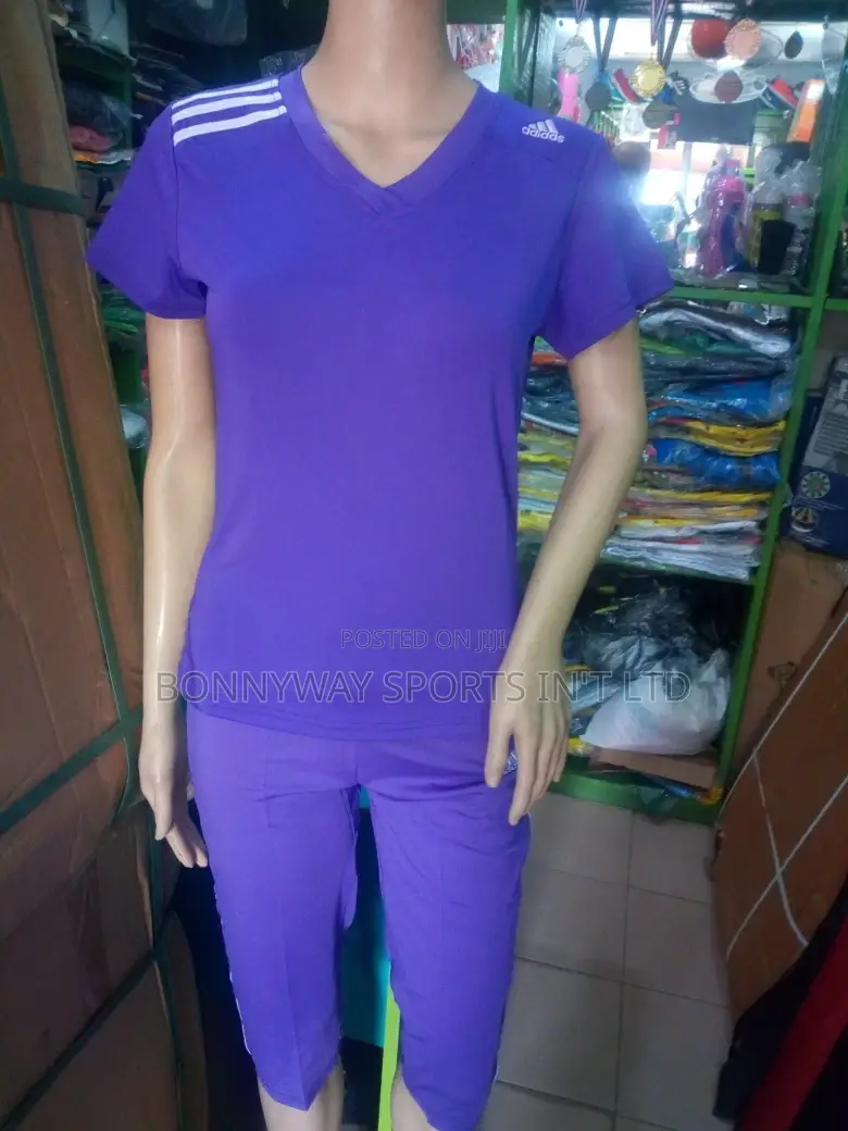 Ladies Purple Colour Gym Wear