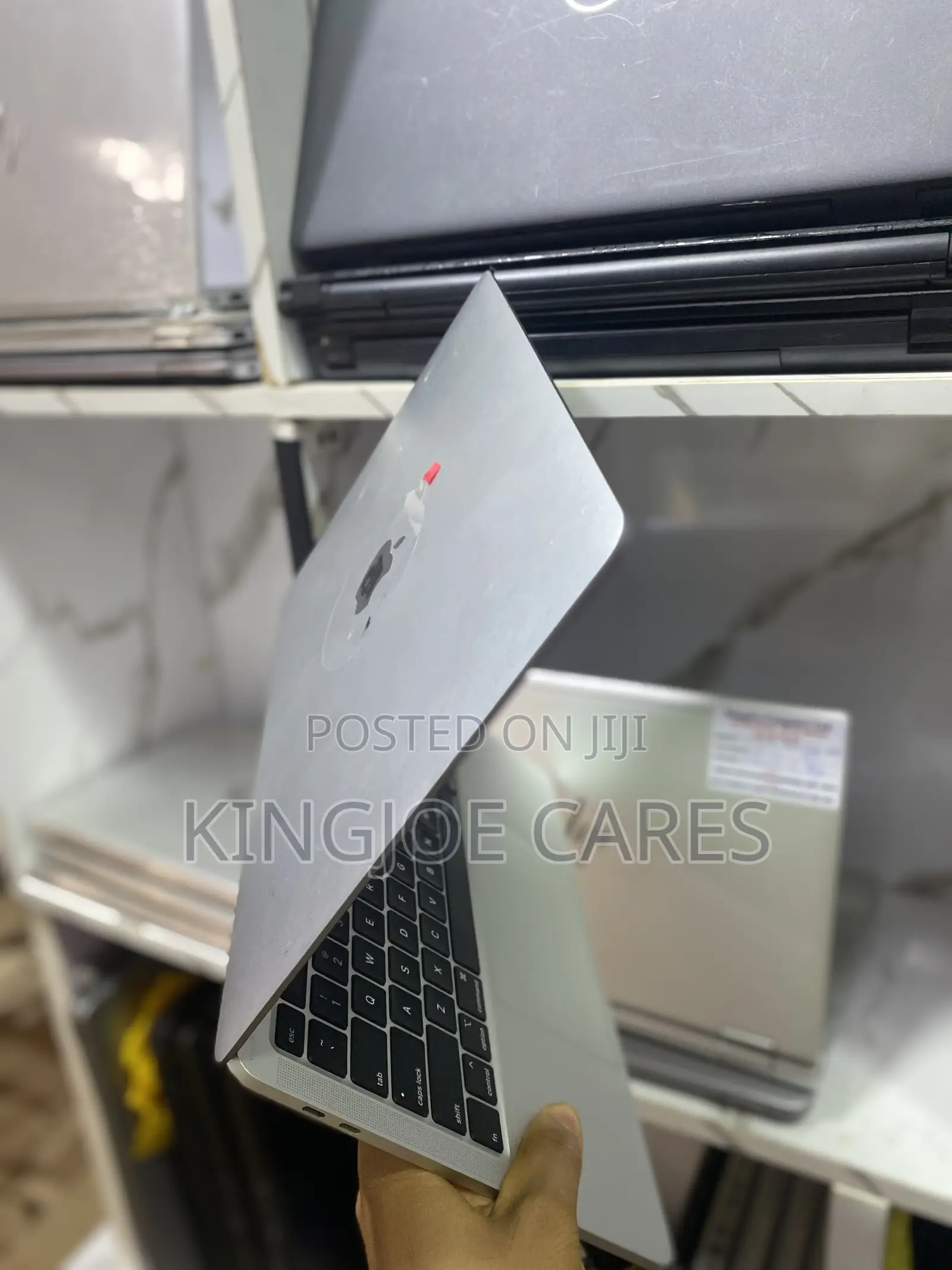Laptop Apple MacBook Pro 2020 16GB Intel Core i5 SSD 256GB