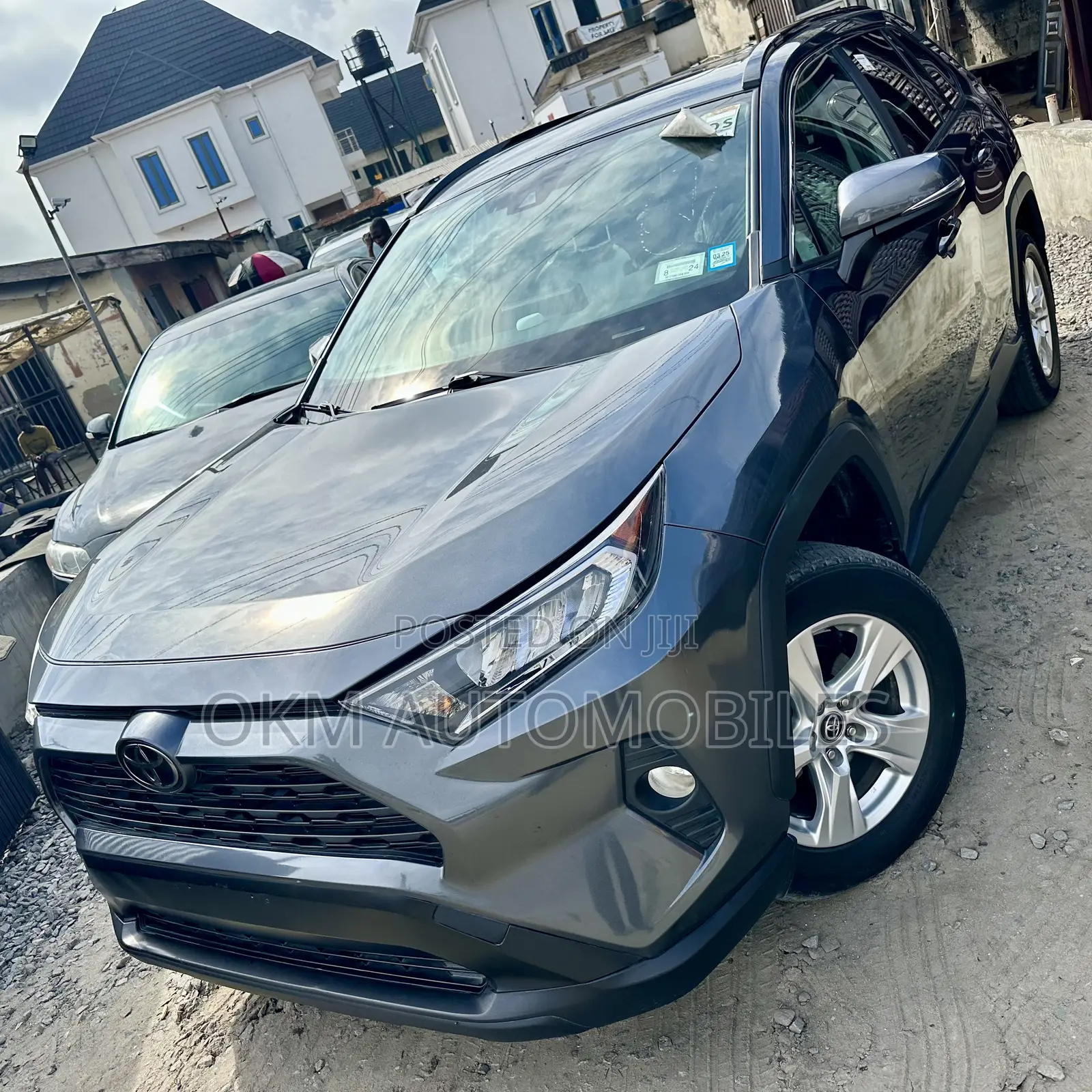 Toyota RAV4 XLE Premium 2021 Gray