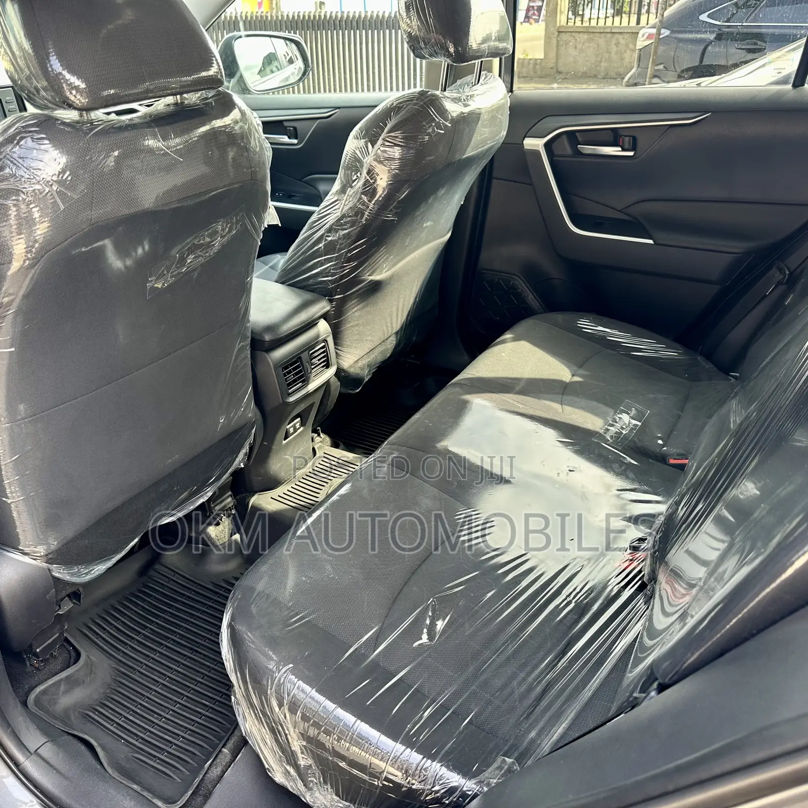 Toyota RAV4 XLE Premium 2021 Gray