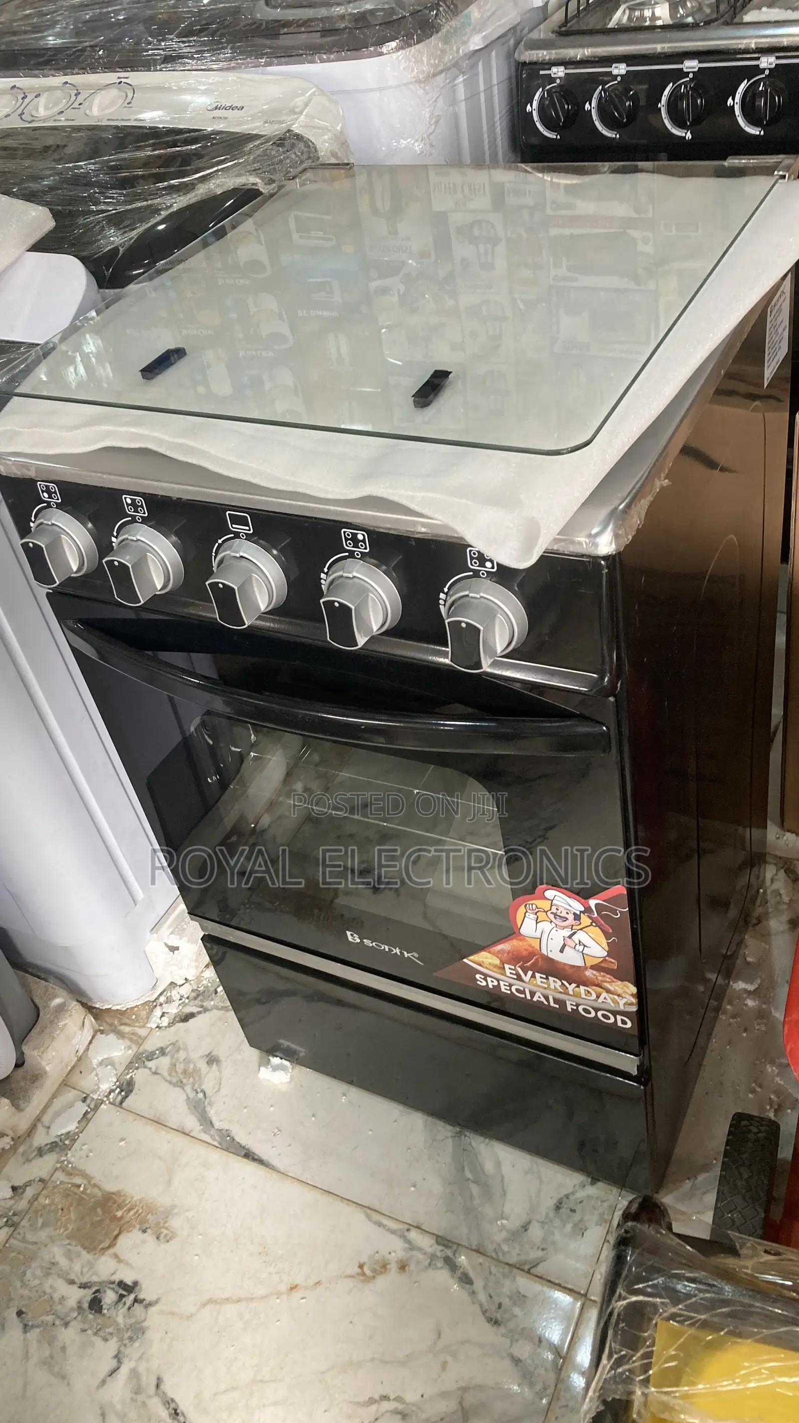 Black Sonik Gas Cooker With 55L Oven Capacity SSG-553O