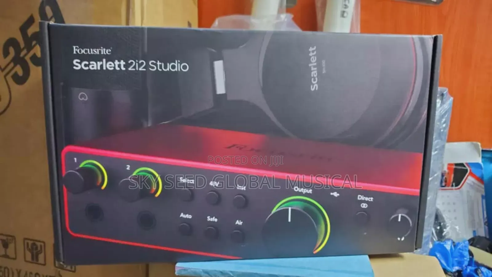 Focusrite Scarlett 2i2 Studio Sound Card