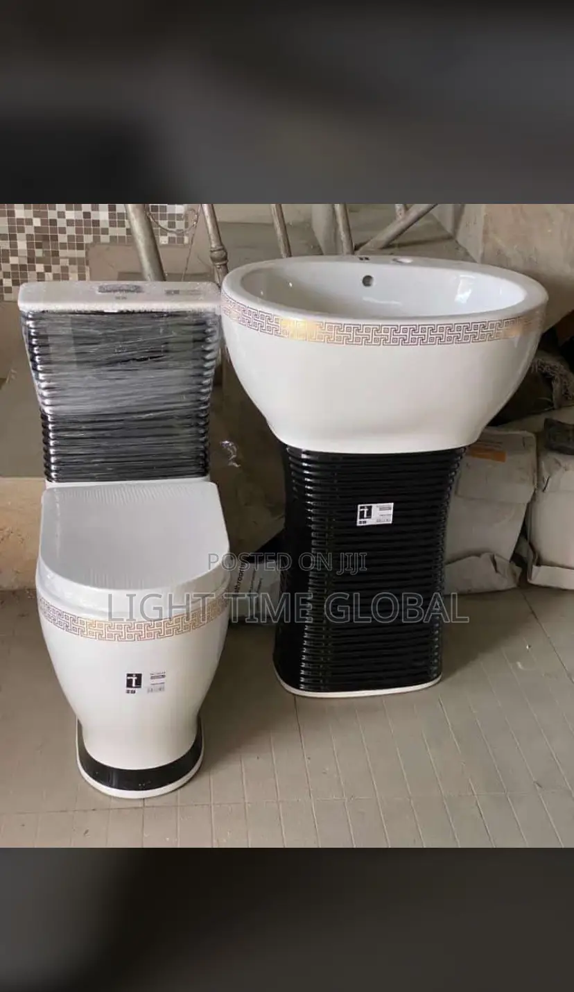 LUXURY Water Closet