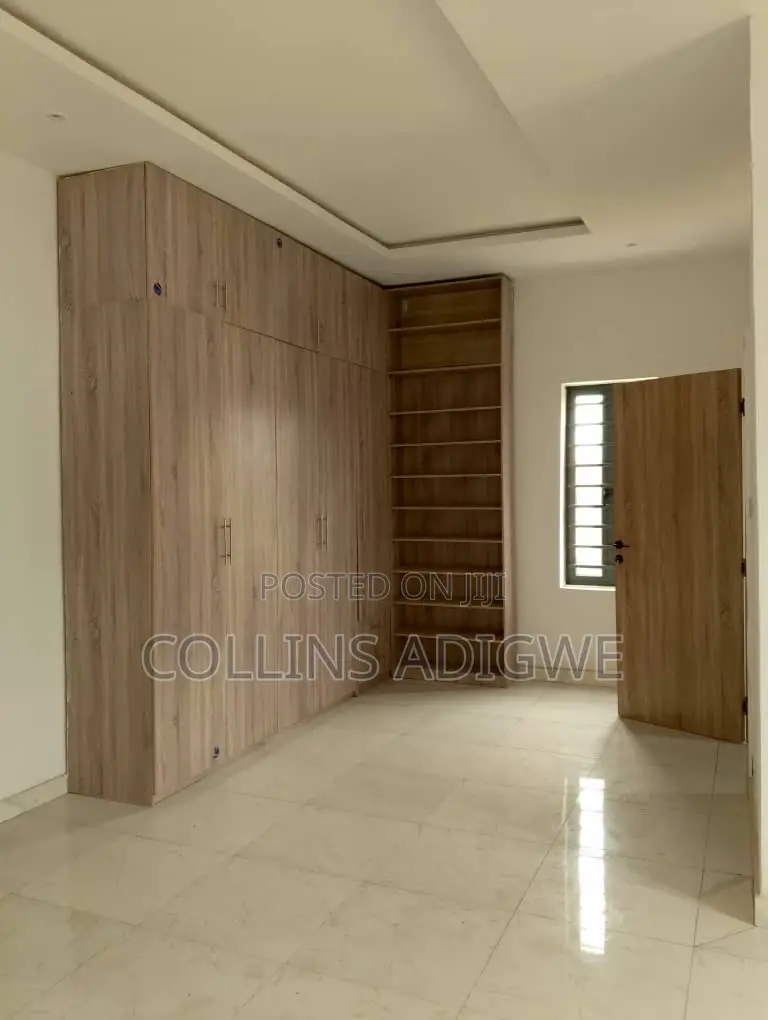 4bdrm Duplex in Orchid Road 3 for sale