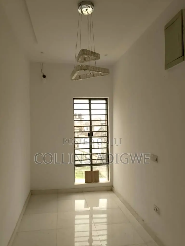 4bdrm Duplex in Orchid Road 3 for sale