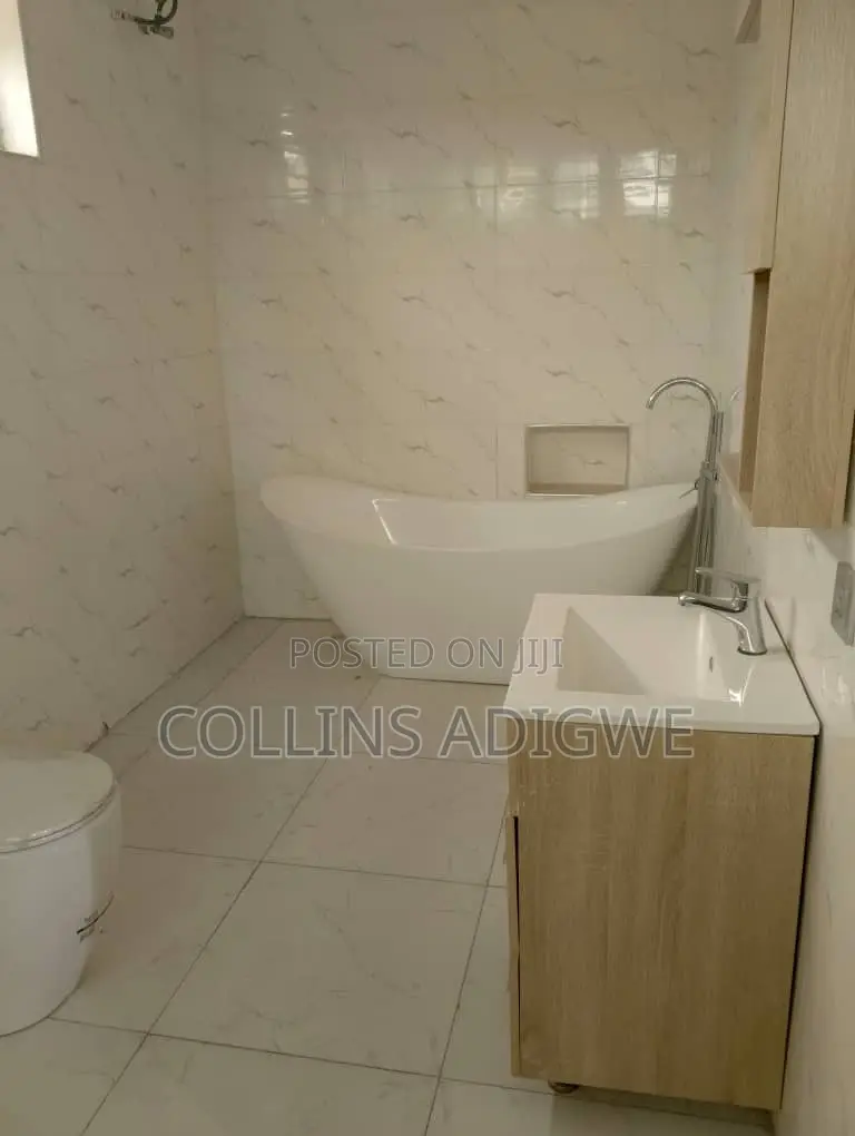 4bdrm Duplex in Orchid Road 3 for sale