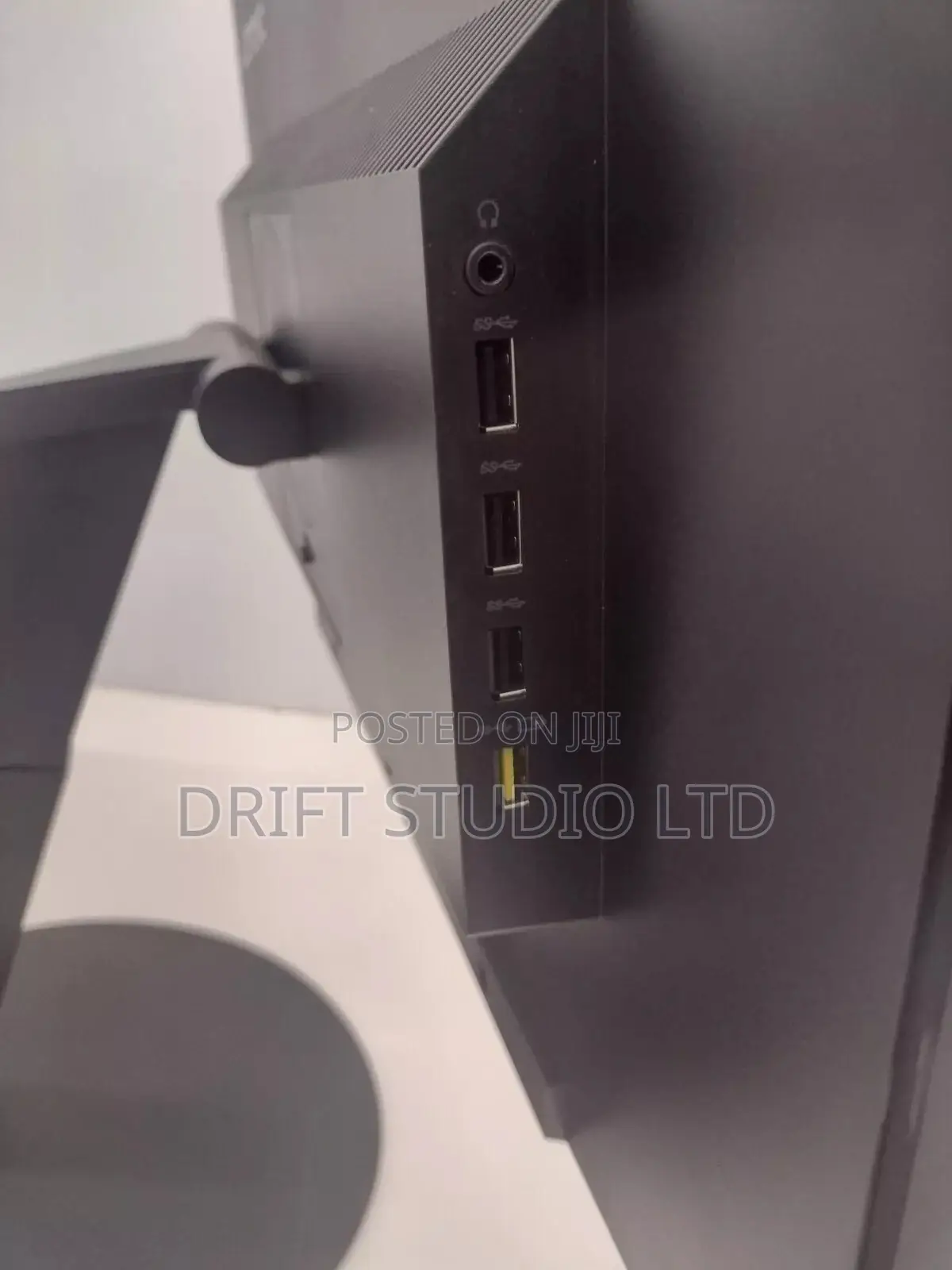 Lenovo T24i-10 Frameless Display Monitor