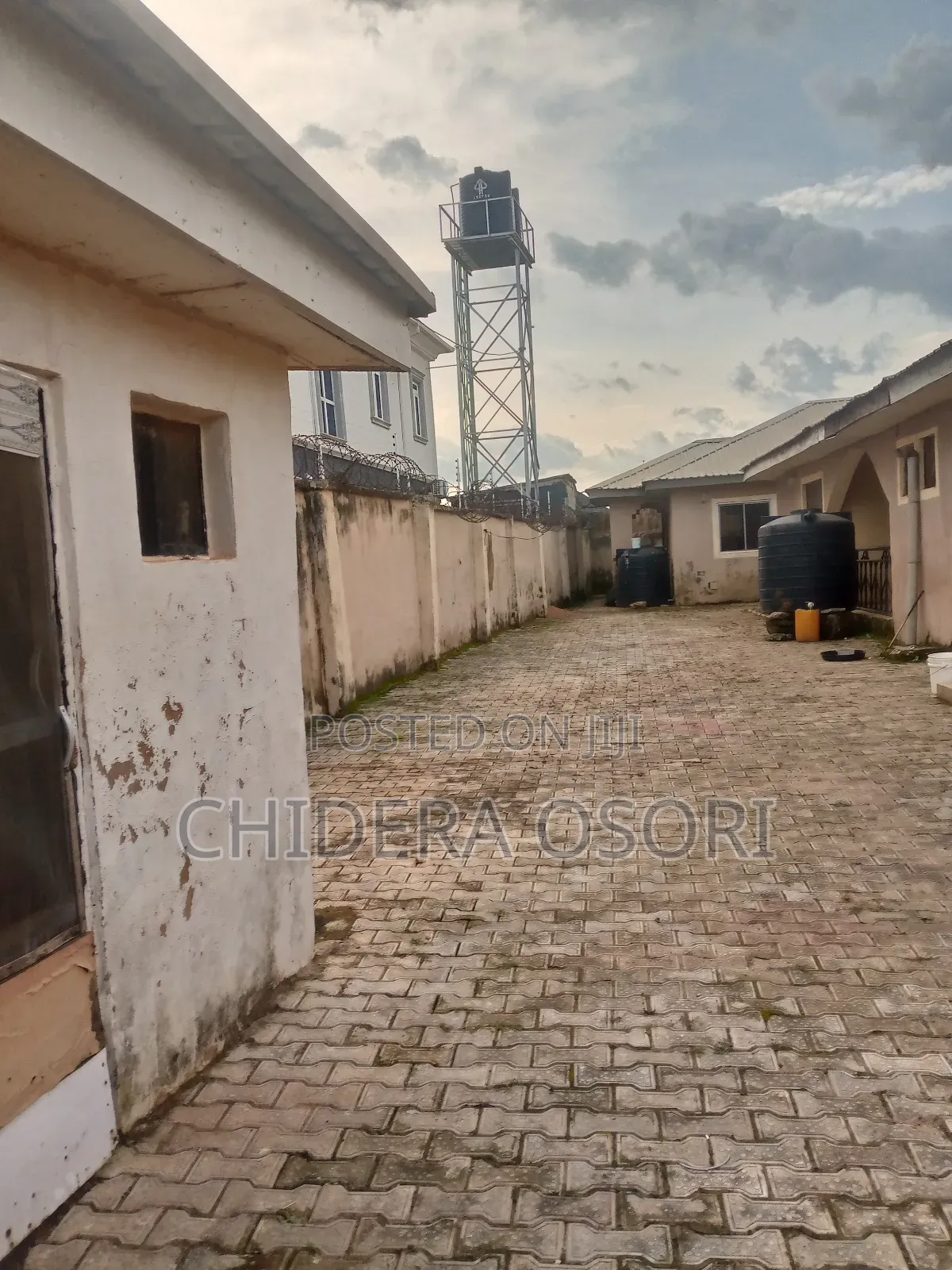 3bdrm Block of Flats in Dawaki Extension, Dutse-Alhaji for sale