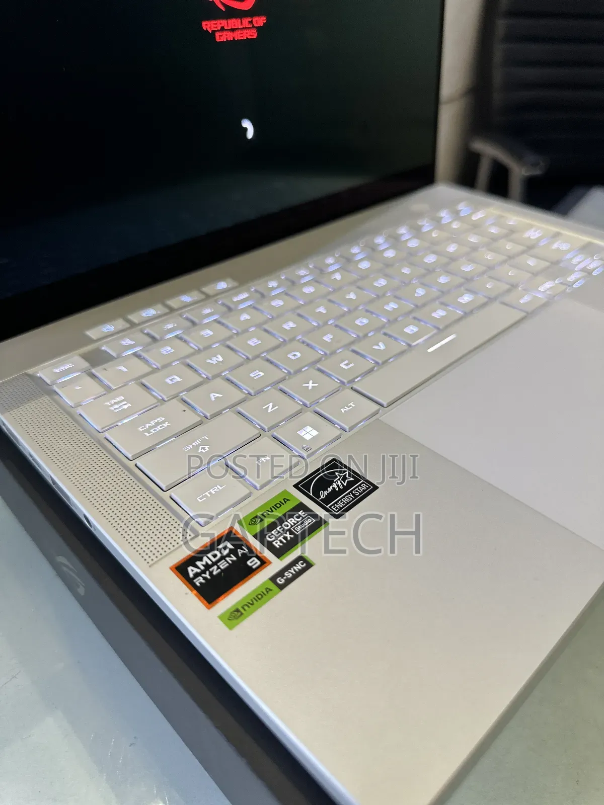 New Laptop Asus ROG Zephyrus G14 32GB AMD Ryzen 9 SSD 1T