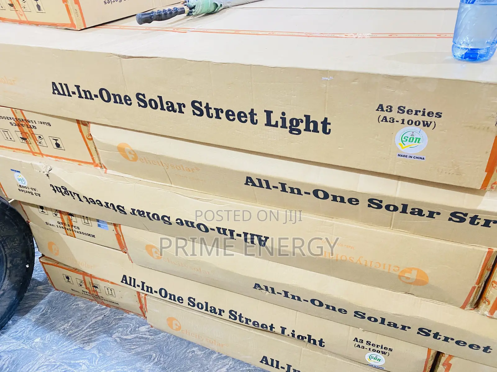 All-in-One Felicity A3 100w Solar Street Light