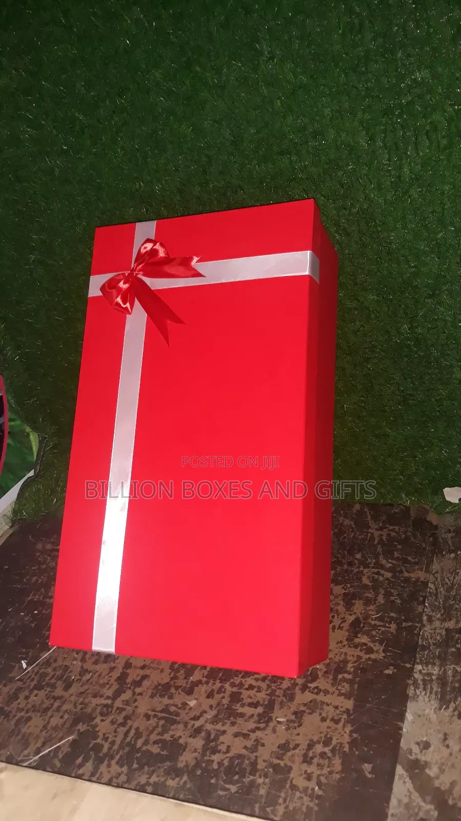 Large Gift Box Red