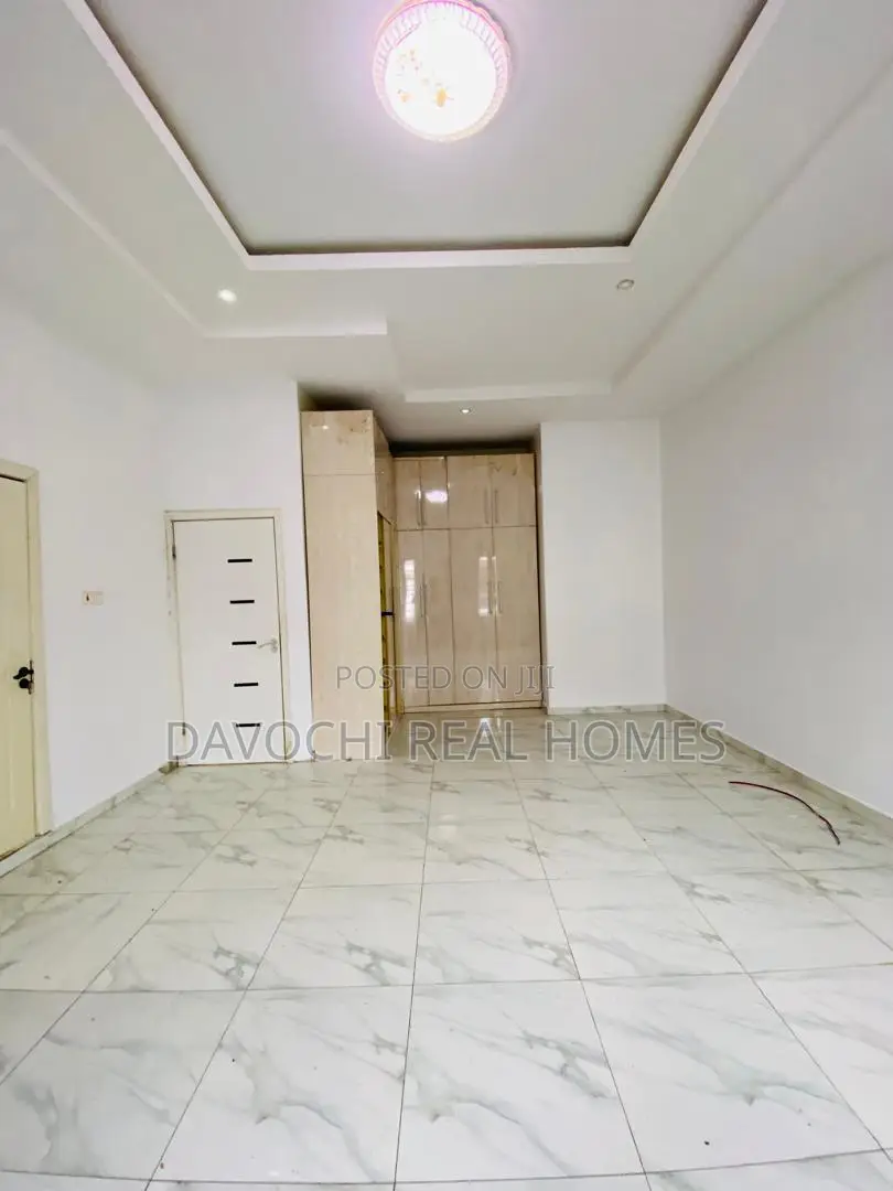 4bdrm Duplex in Osapa london for rent